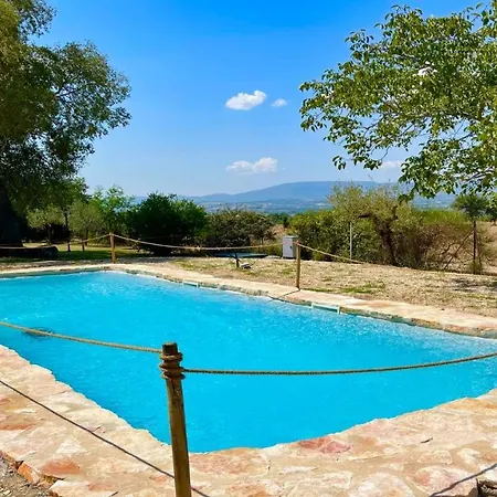 Farm stay Exclusive Pool-open All Year-spoleto Biofarm-slps 8-village Shops, Bar1 Km 4 Poreta