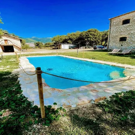 Exclusive Pool-open All Year-spoleto Biofarm-slps 8-village Shops, Bar1 Km 4 Farm stay Poreta