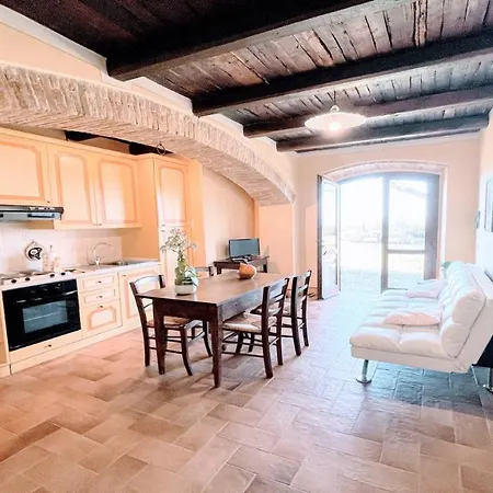Farm stay Exclusive Pool-open All Year-spoleto Biofarm-slps 8-village Shops, Bar1 Km 4 *