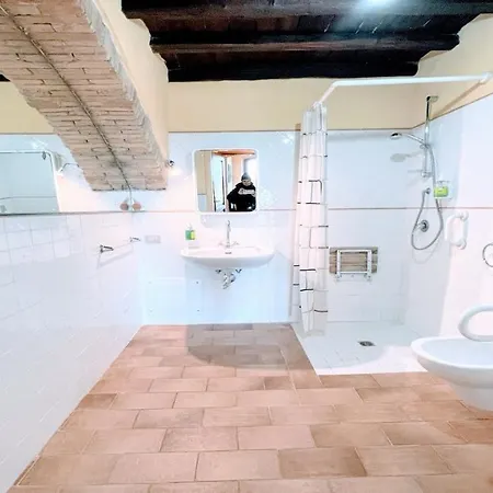 Exclusive Pool-open All Year-spoleto Biofarm-slps 8-village Shops, Bar1 Km 4 Farm stay *