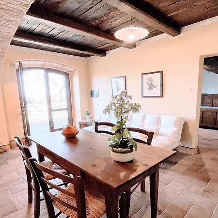 Farm stay Exclusive Pool-open All Year-spoleto Biofarm-slps 8-village Shops, Bar1 Km 4