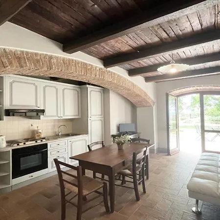 Farm stay Exclusive Pool-open All Year-spoleto Biofarm-slps 8-village Shops, Bar1 Km 4