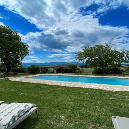 Farm stay Exclusive Pool-open All Year-spoleto Biofarm-slps 8-village Shops, Bar1 Km 4 Poreta