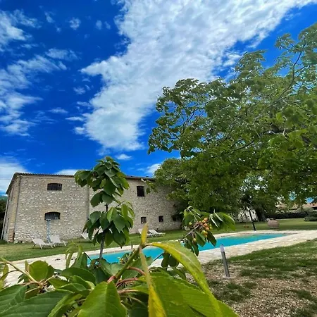 Farm stay Exclusive Pool-open All Year-spoleto Biofarm-slps 8-village Shops, Bar1 Km 4 *